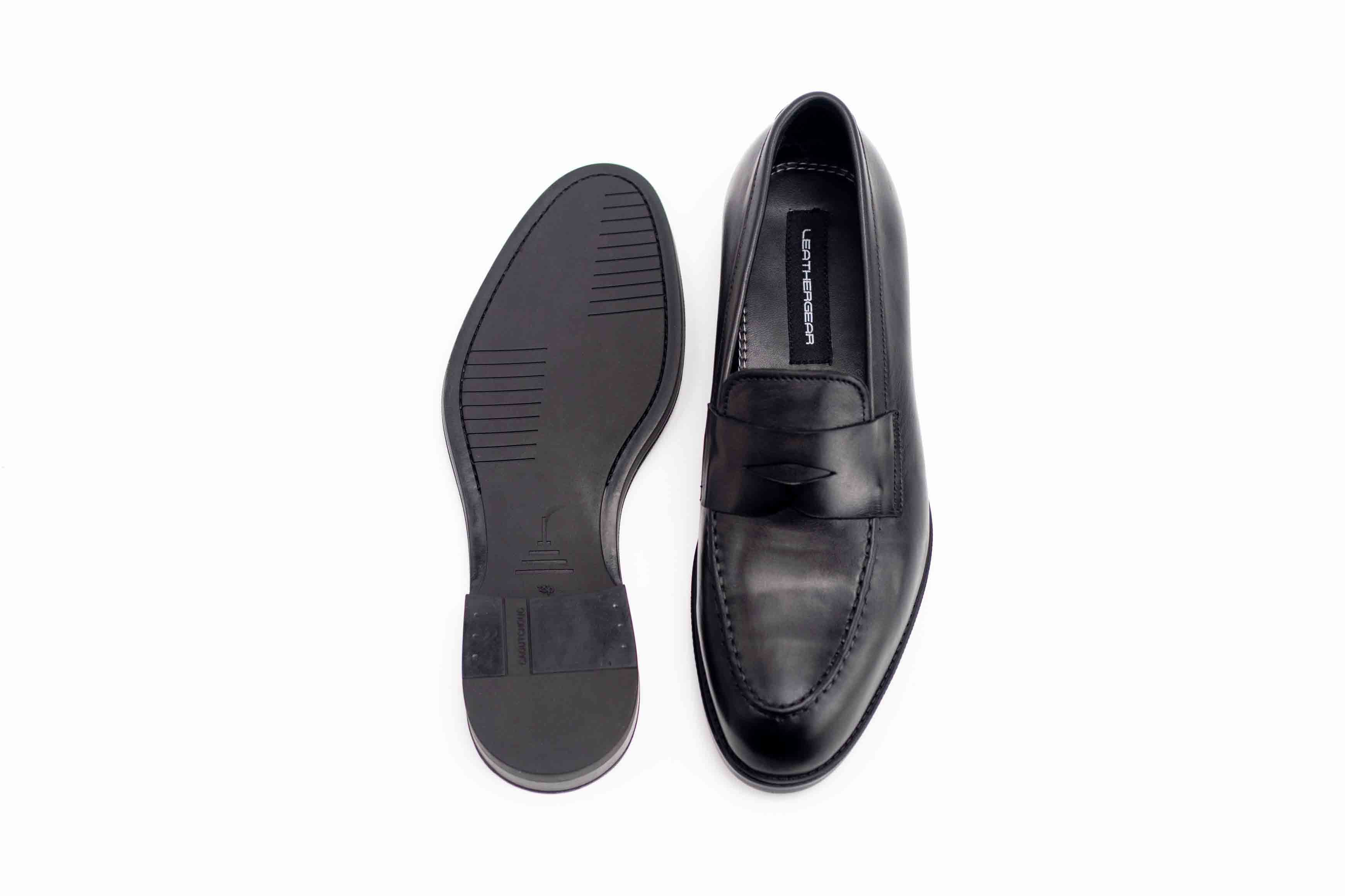Classic Loafer · Black