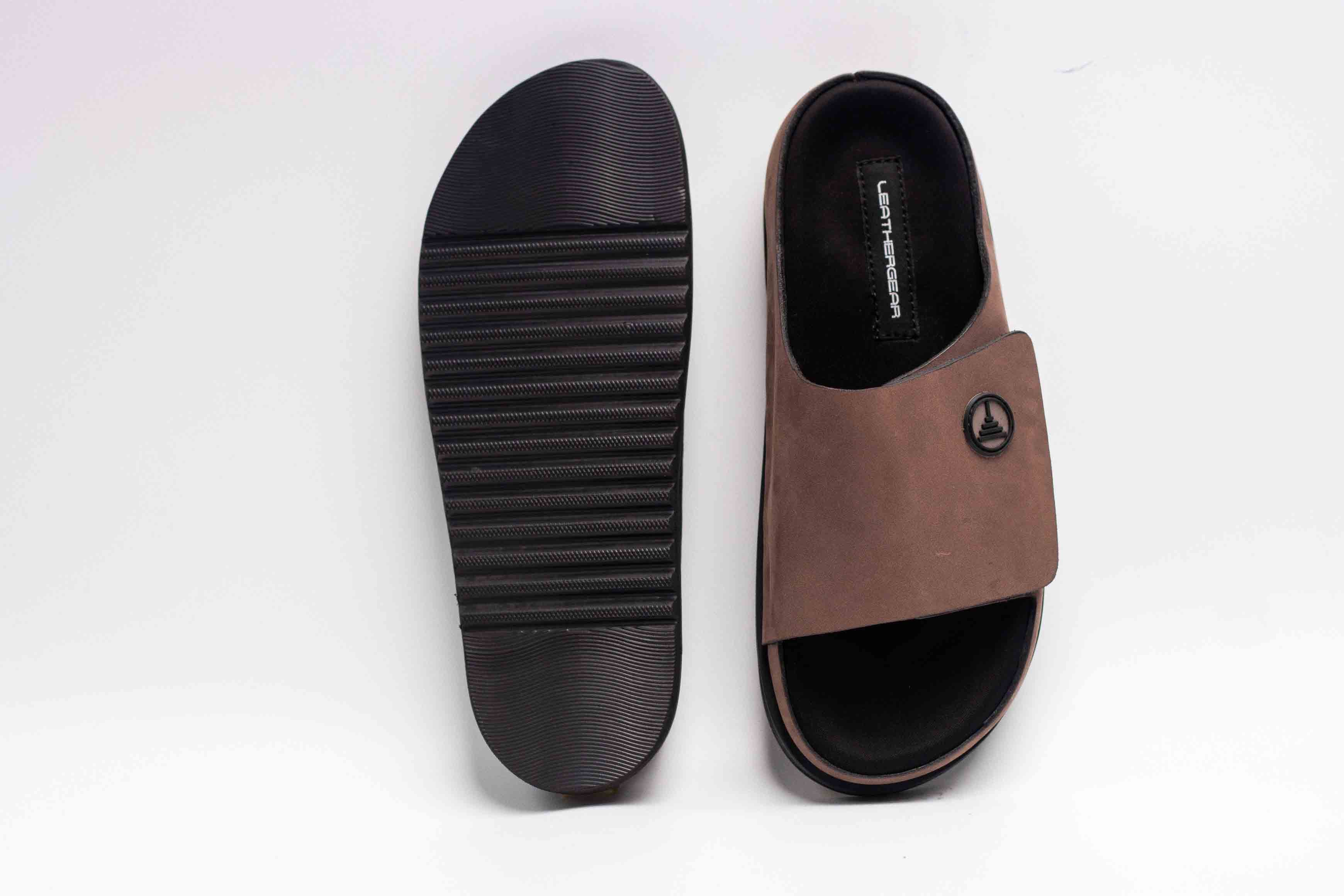Crest Slide · Brown